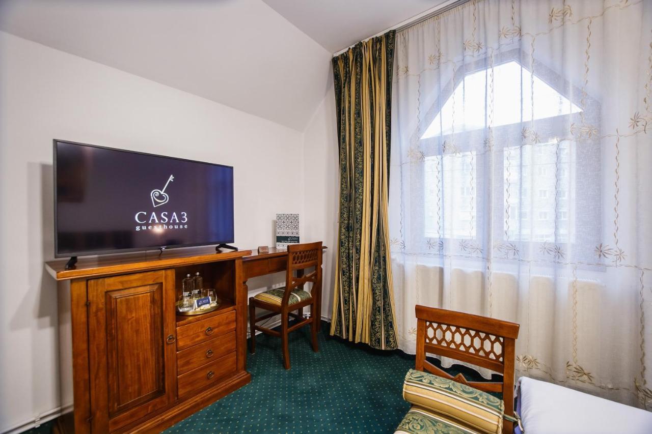 Casa 3 Guesthouse Oradea Luaran gambar