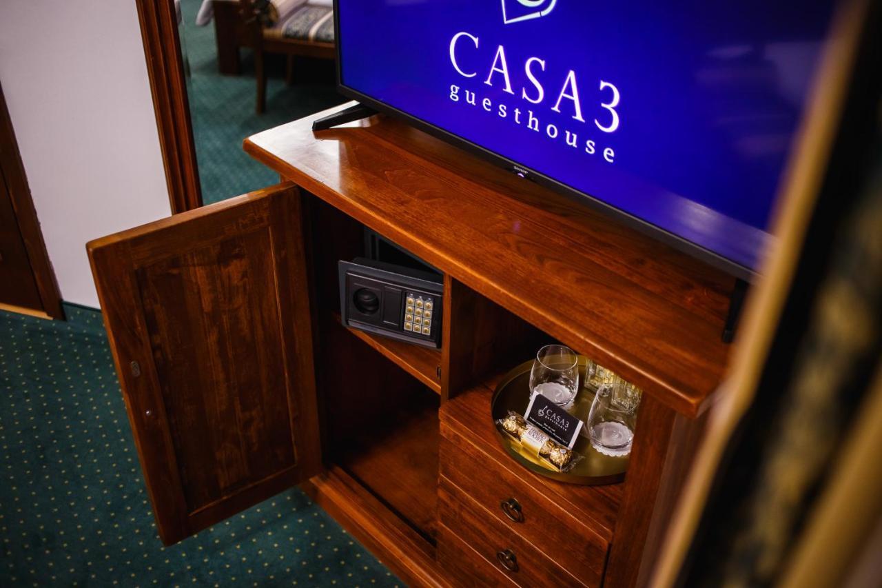 Casa 3 Guesthouse Oradea Luaran gambar