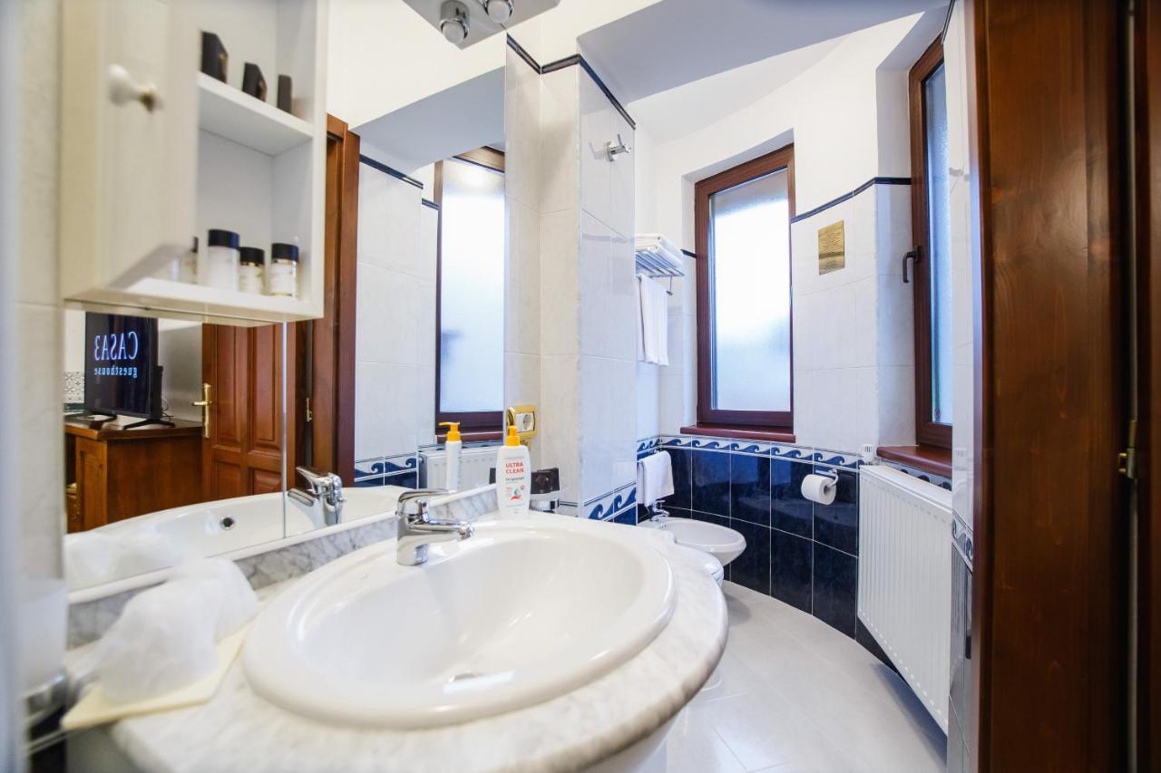 Casa 3 Guesthouse Oradea Luaran gambar